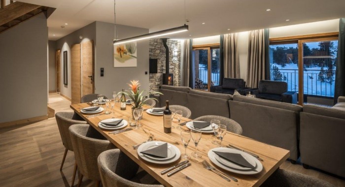 Penthouse Umka, Les Arcs: 1950 ski chalet, image 2